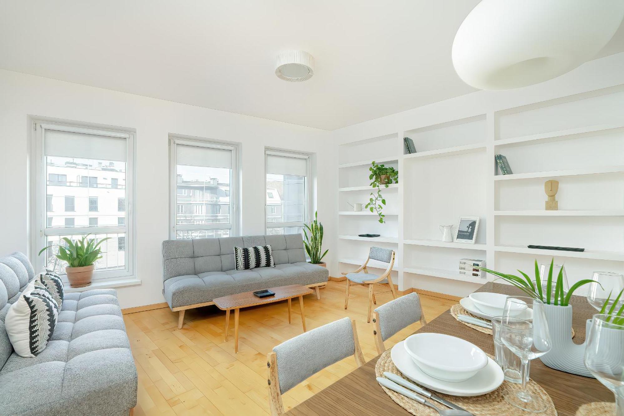 Spacious & Bright With Parking By Renters Appartamento *
